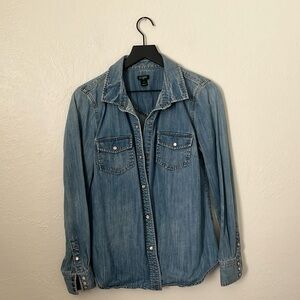 Women’s size medium J.Crew western chambray button down